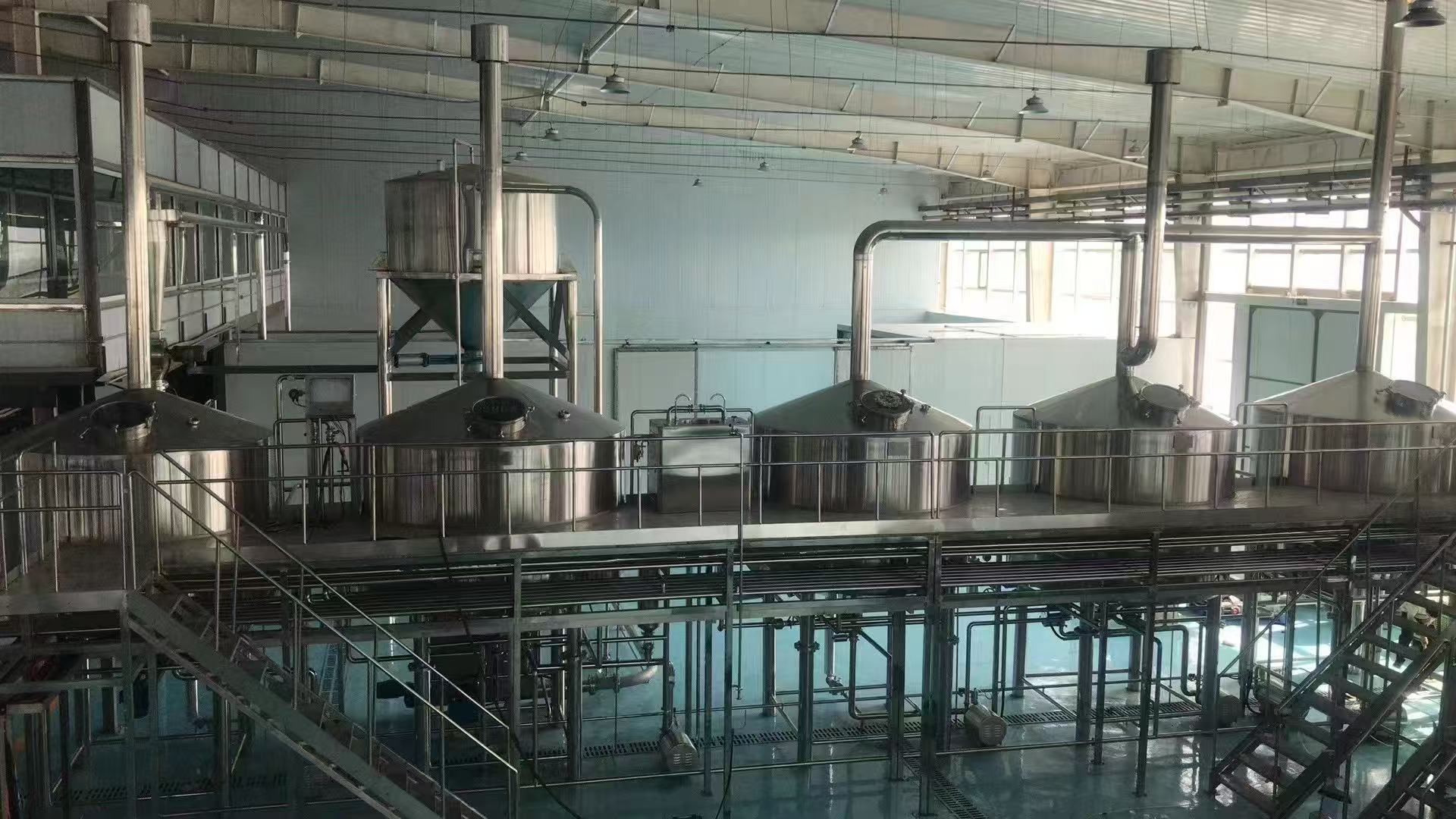 新民精酿啤酒设备厂—精酿啤酒设备主要生产工艺与核心技术